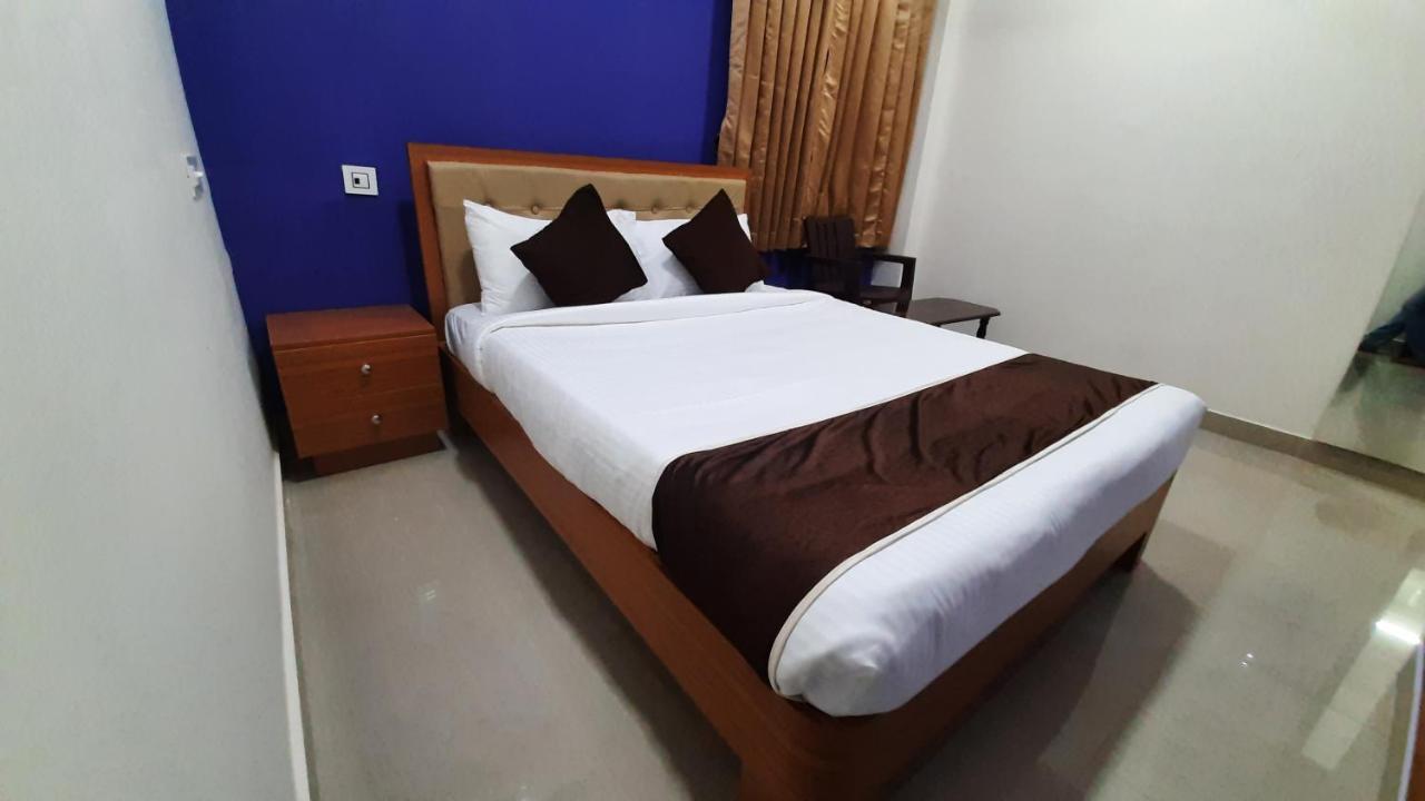 Hotel Abedrooms- Budget Stay Танджавур Экстерьер фото
