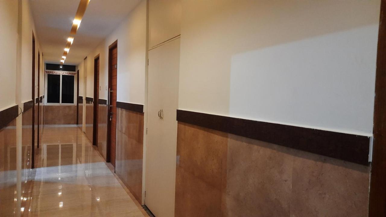 Hotel Abedrooms- Budget Stay Танджавур Экстерьер фото