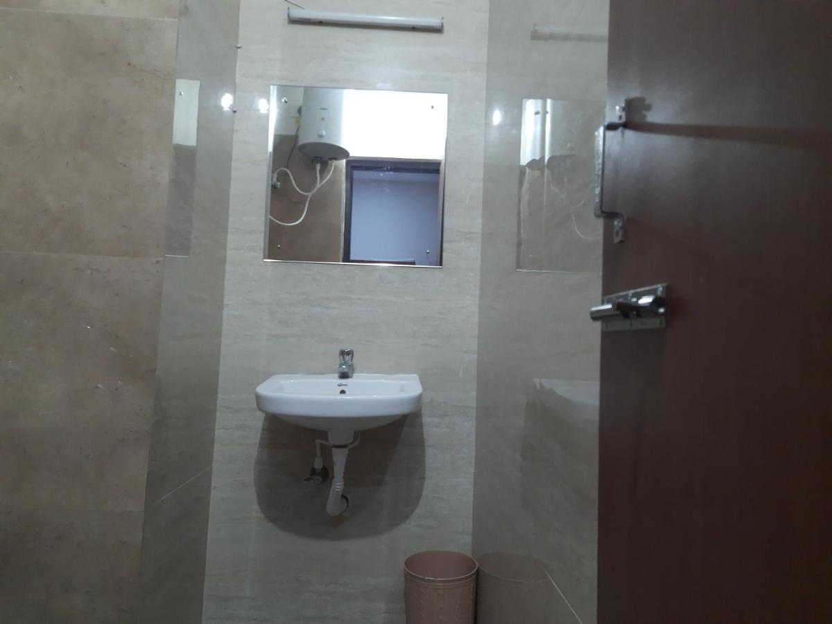 Hotel Abedrooms- Budget Stay Танджавур Экстерьер фото